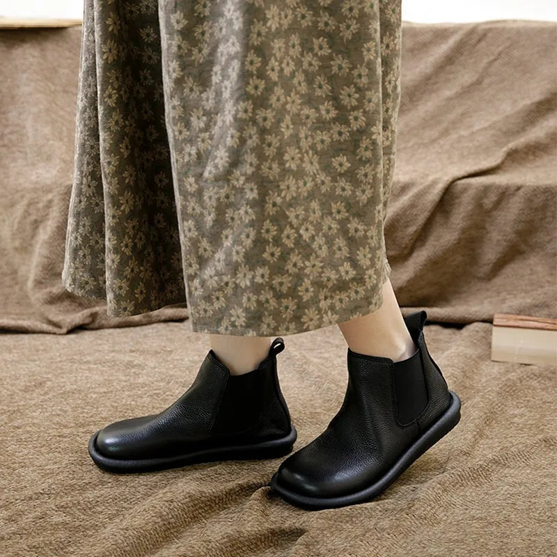 Women's faux leather chelsea boots with elastic side gussets