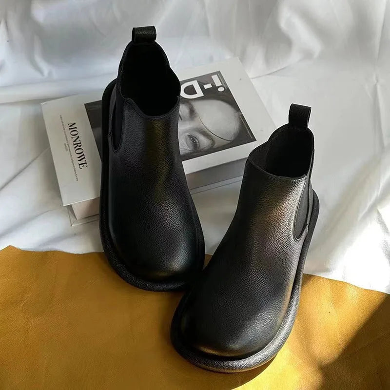 Women's faux leather chelsea boots with elastic side gussets