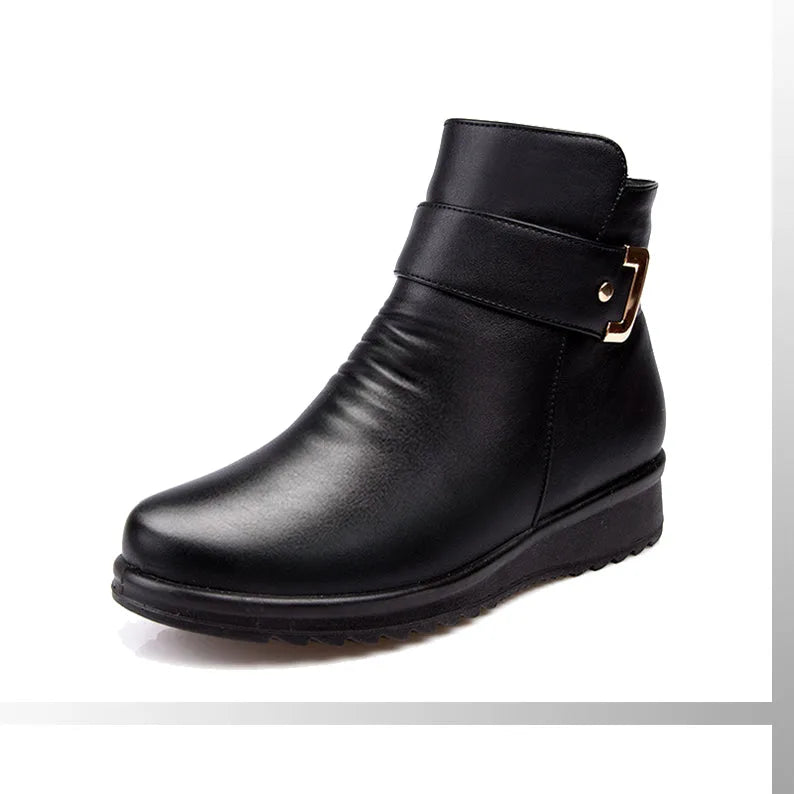 Women's faux leather side zip ankle boots with fur lining