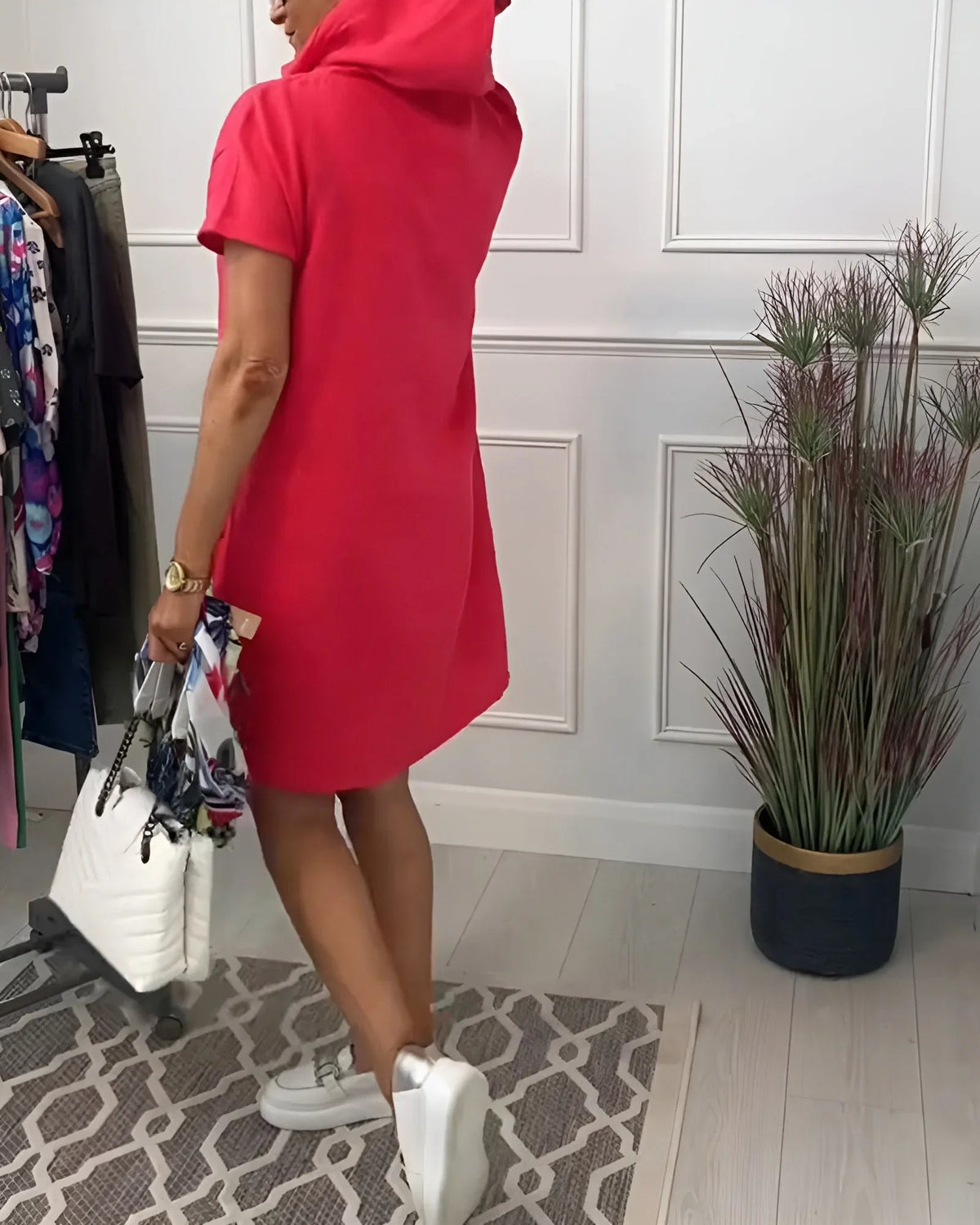 Women's hooded mini dress with side pockets