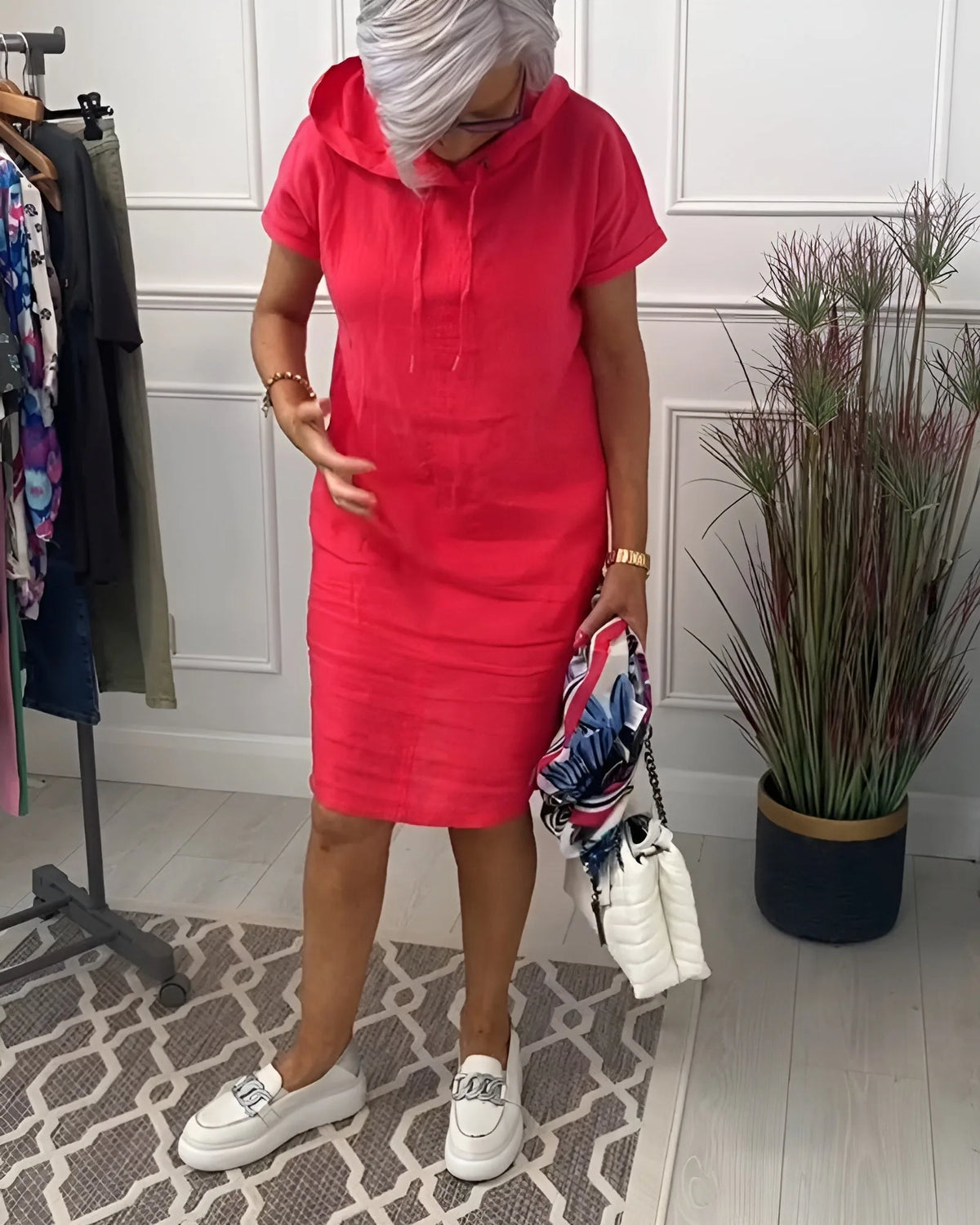 Women's hooded mini dress with side pockets