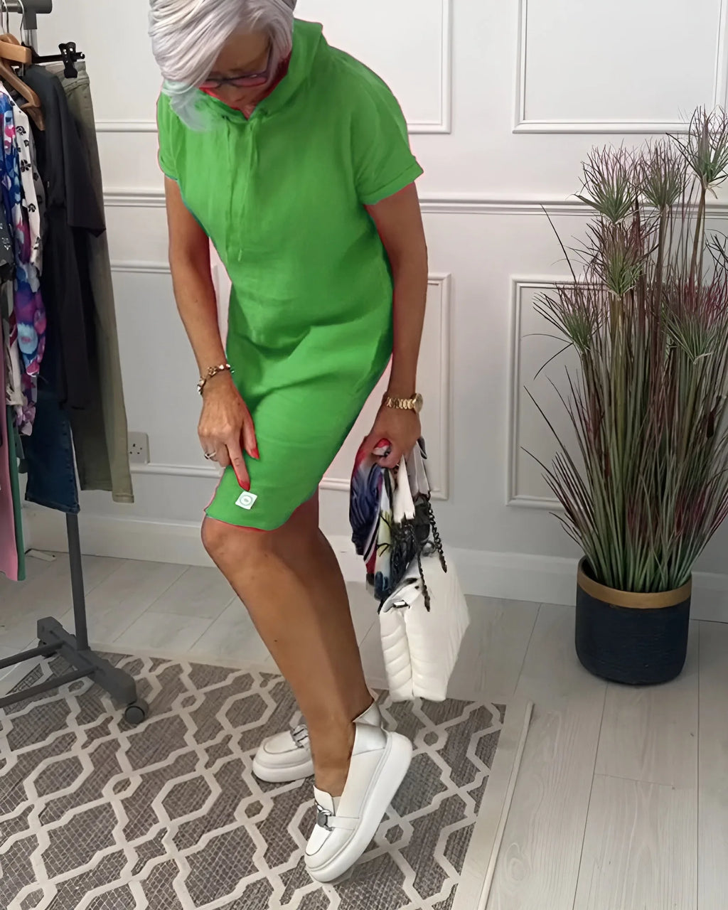 Women's hooded mini dress with side pockets