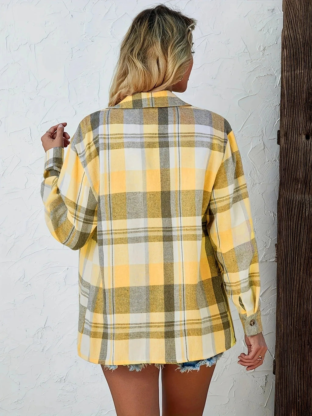 Women's Oversized Plaid Flannel Button-Down Shirt