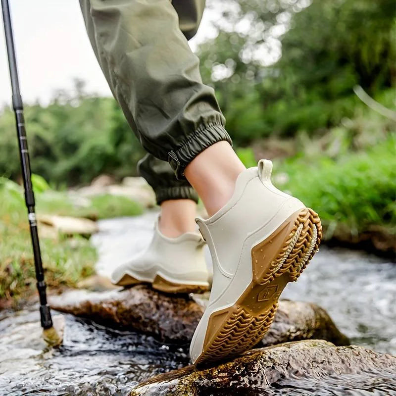 Women's waterproof ankle boots with chunky contrast sole