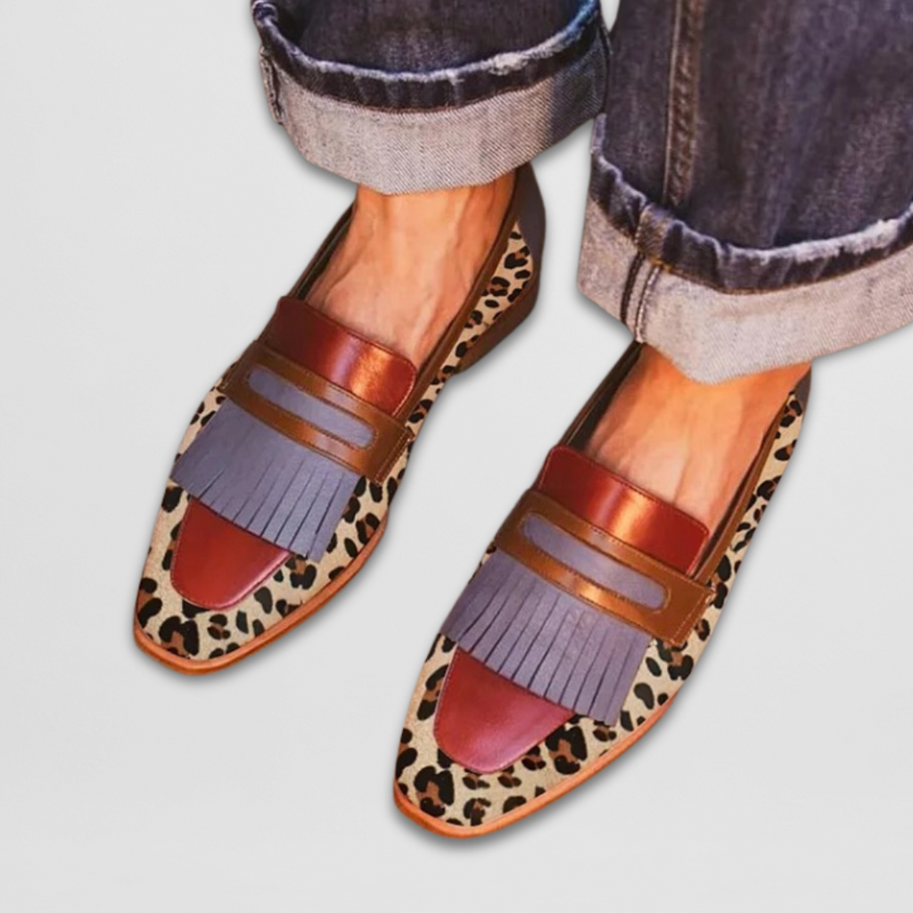 Women's Leather Loafers with Elegant Silhouette and Cushioned Insole