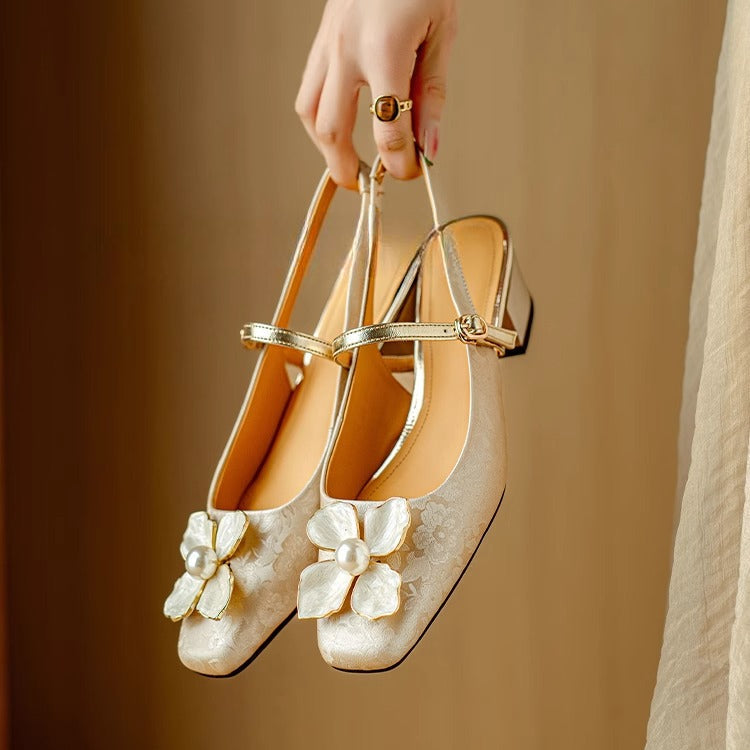 Women's Floral Mary Jane Pumps with Jacquard Upper and Adjustable Strap