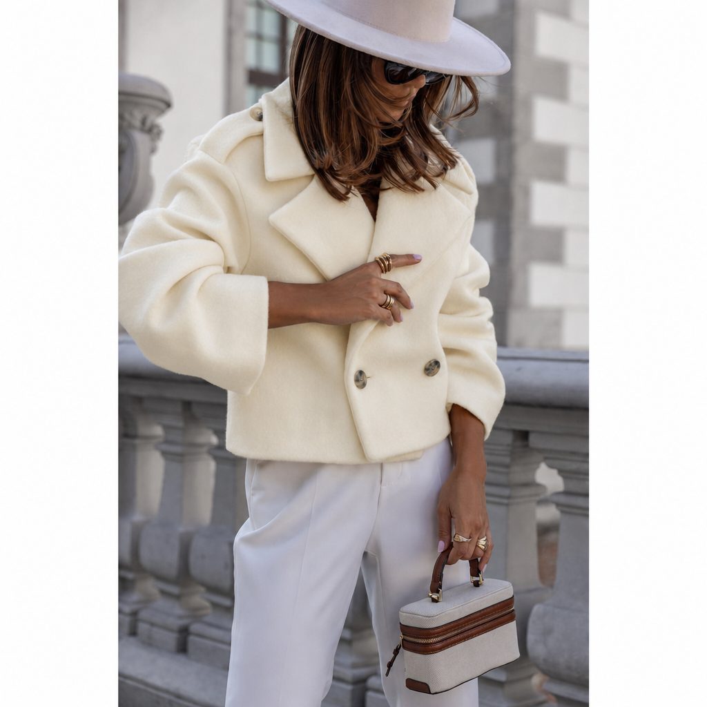 Gilda | Double-Breasted Cropped Blazer with Wide Lapel for Women