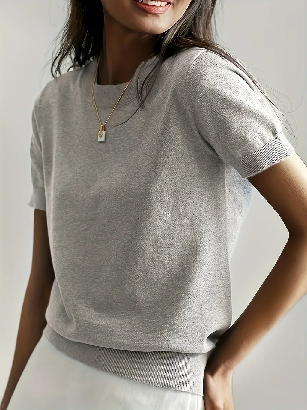 Women's Lightweight Top with Short Sleeves and Soft Texture