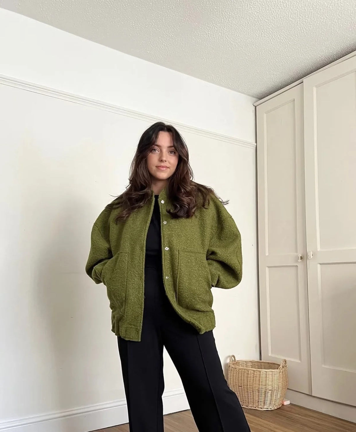Women's Oversized Bomber Jacket with Round Neck and Pockets