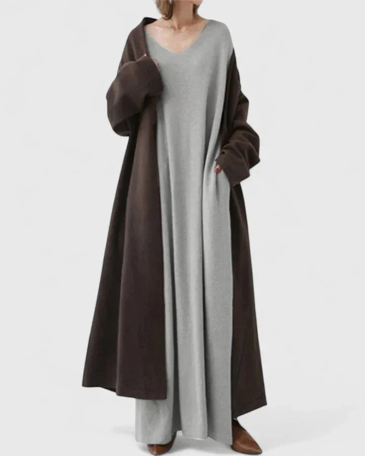 Women's knit v-neck maxi dress with side slits