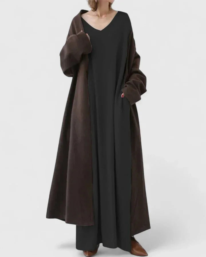 Women's knit v-neck maxi dress with side slits