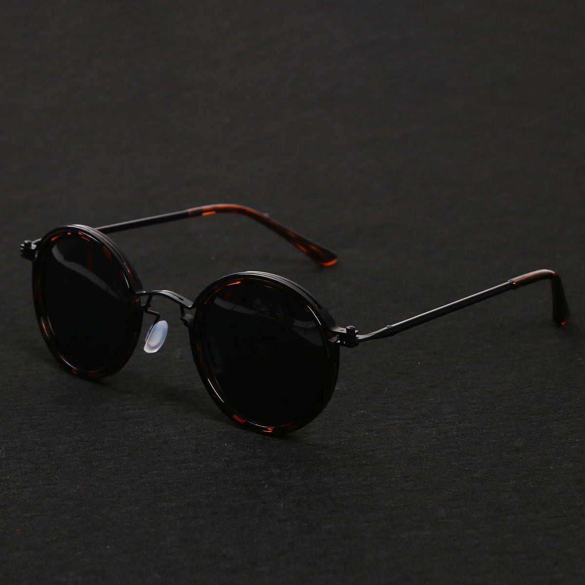 Grace | Women's Polarized Round-Frame Sunglasses With Gold Metal Temples