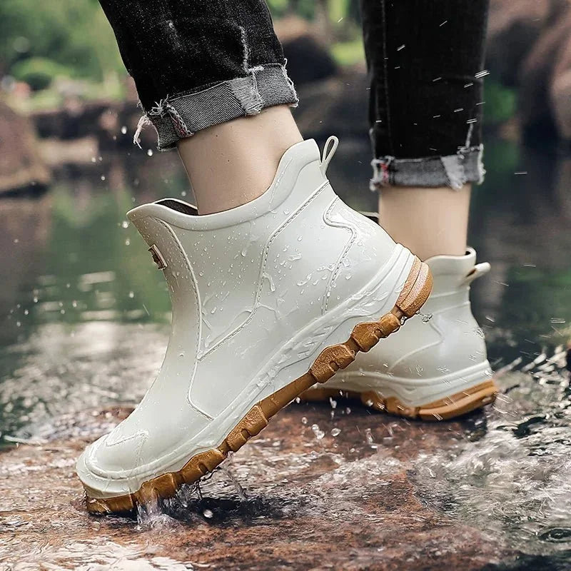 Women's waterproof ankle boots with reinforced toe cap