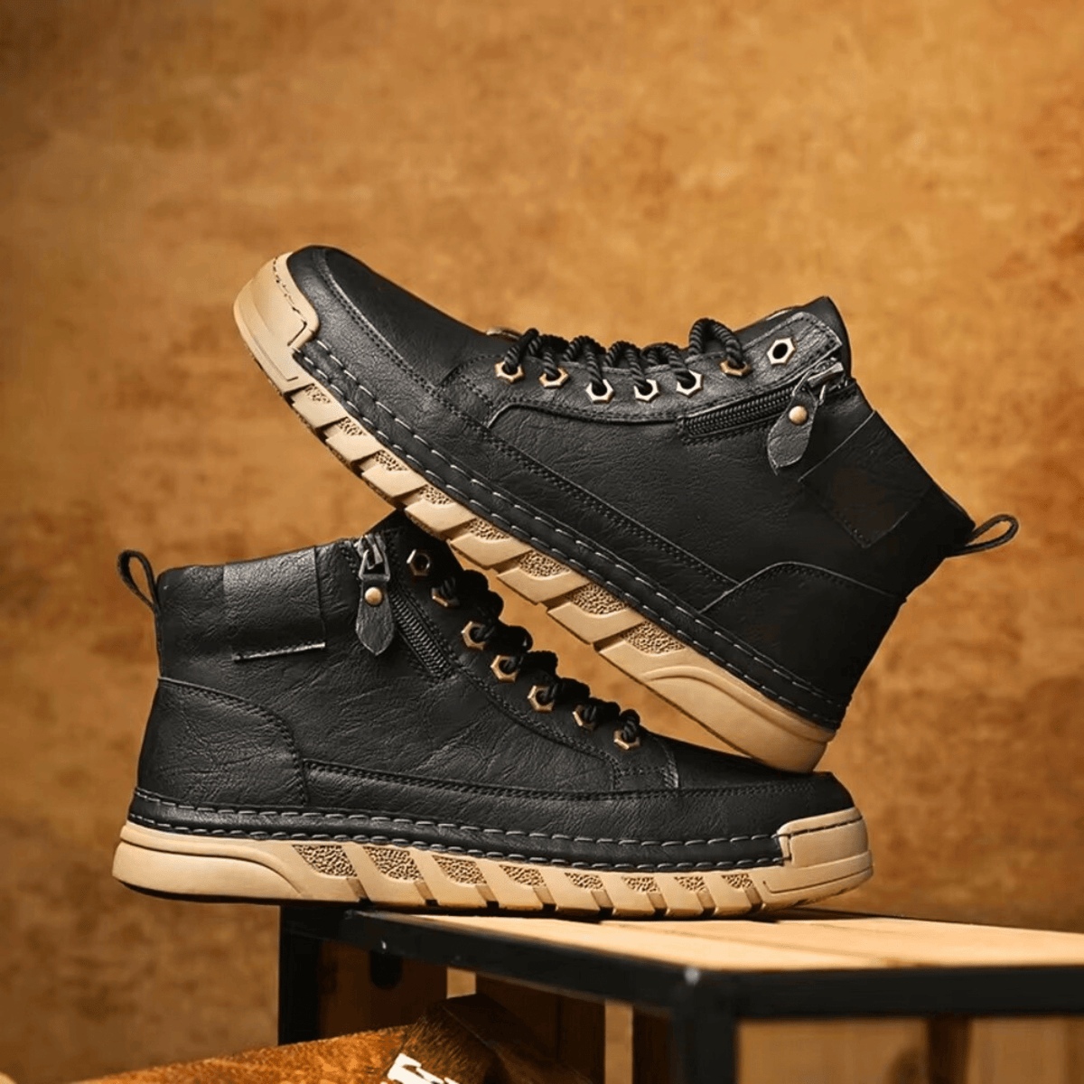 MEN'S LEATHER BOOTS