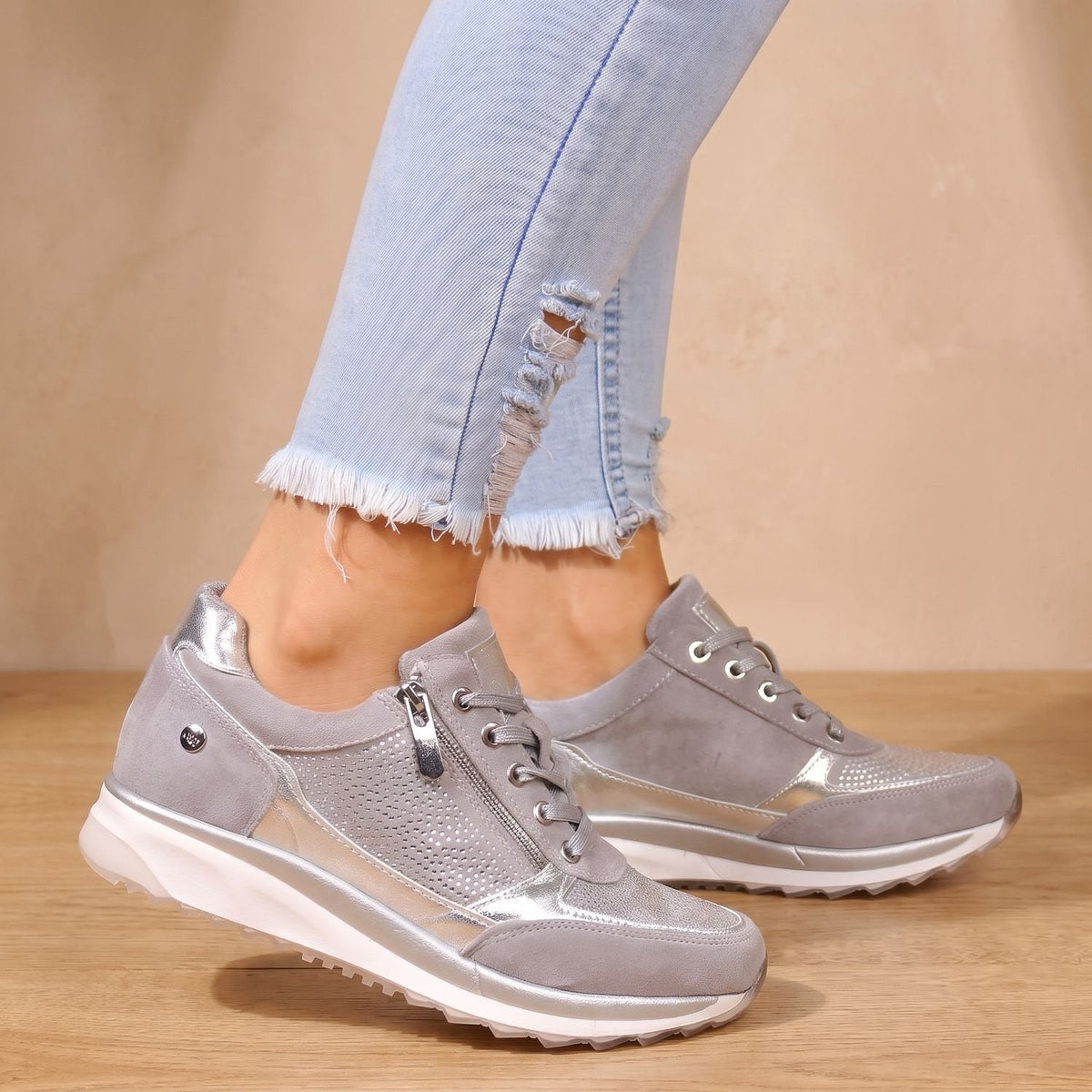 Aria | Women's Orthopedic Lace-Up Side-Zip Breathable Mesh Sneakers