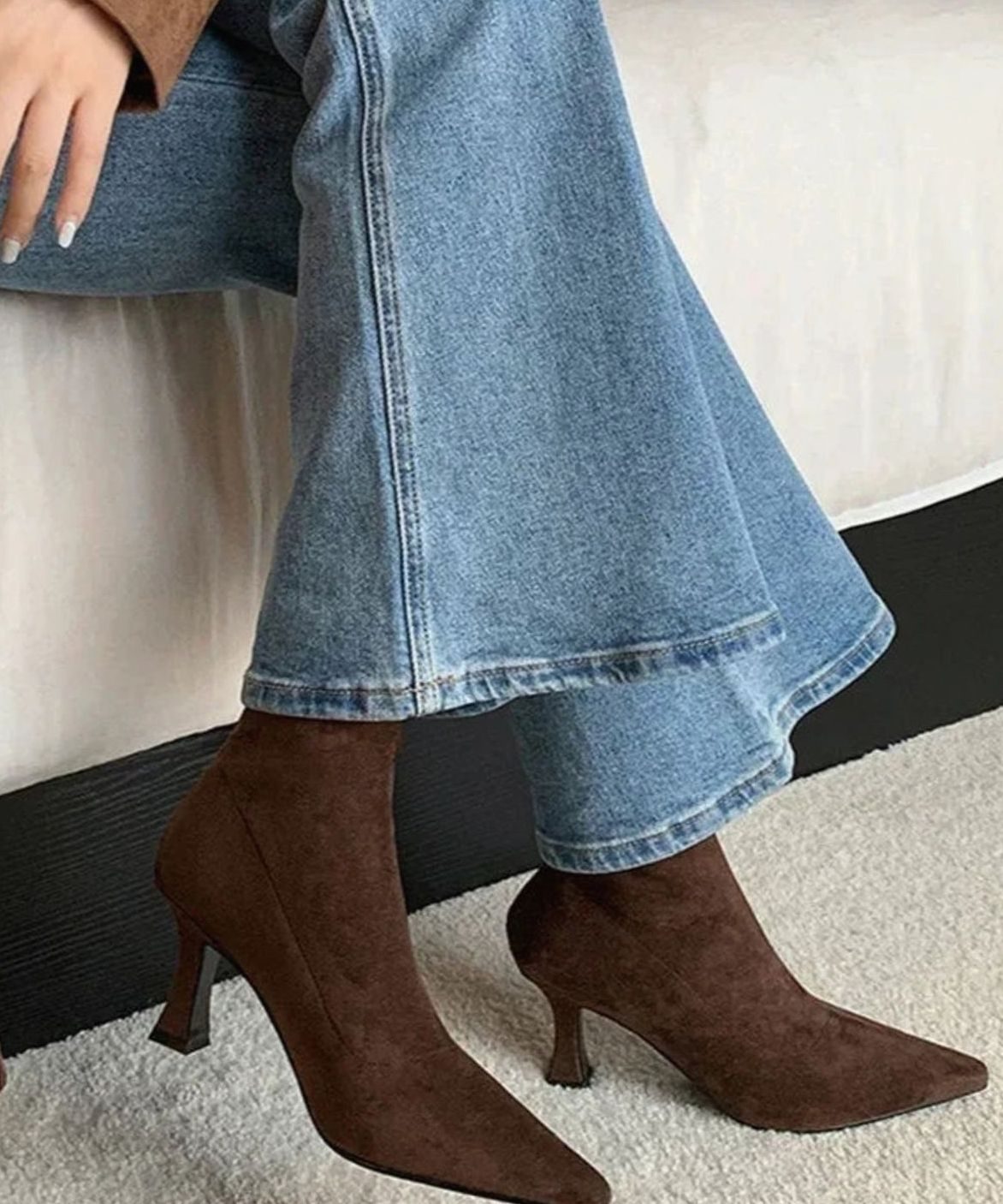 Luna | Women's Pointed Toe Kitten Heel Sock Ankle Boots