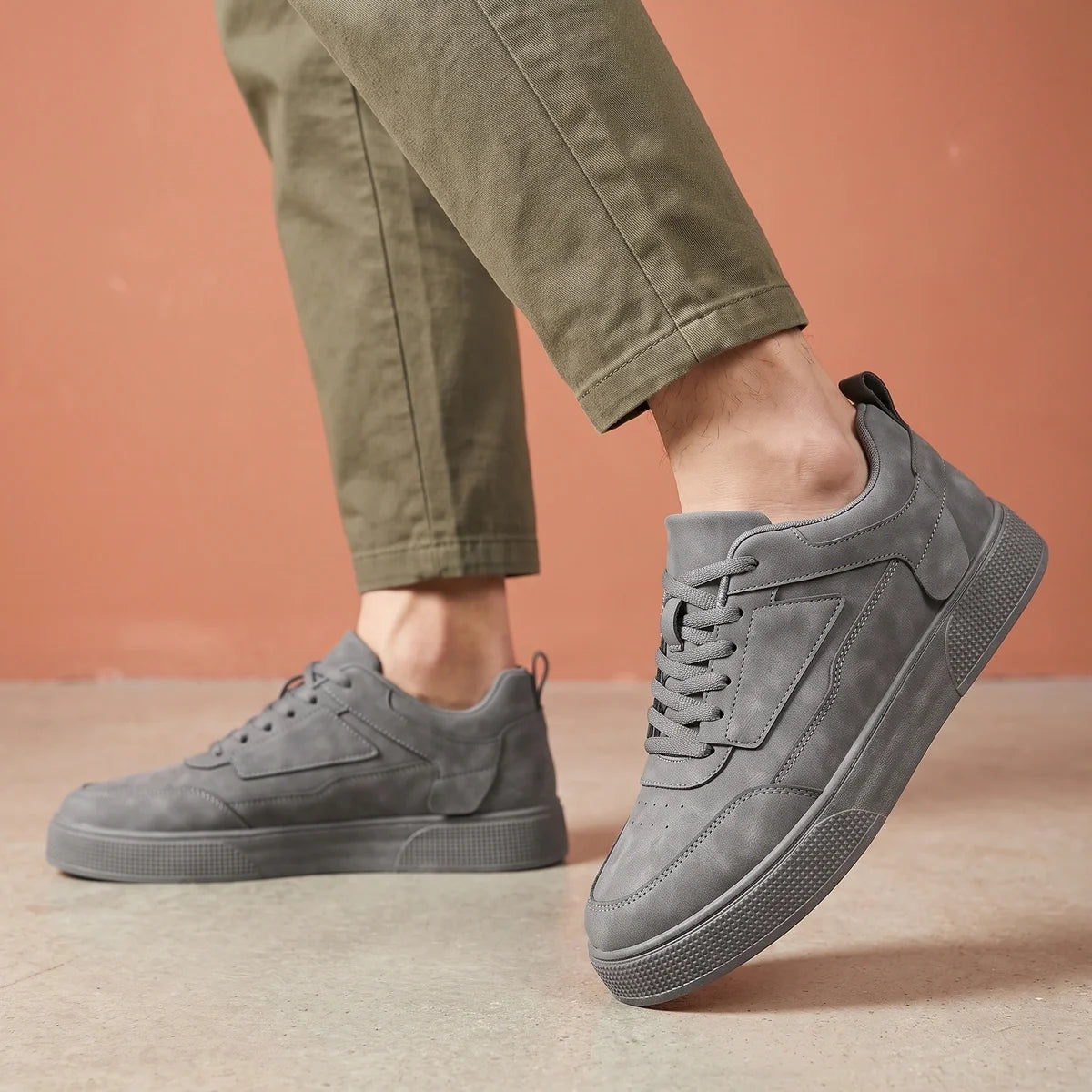 Zeno Cushioned Textured Low Top Sneakers